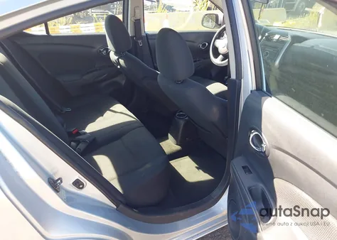 2013 Nissan Versa 1.6 Sv z USA, uszkodzony, nr VIN 3N1CN7AP4DL858425